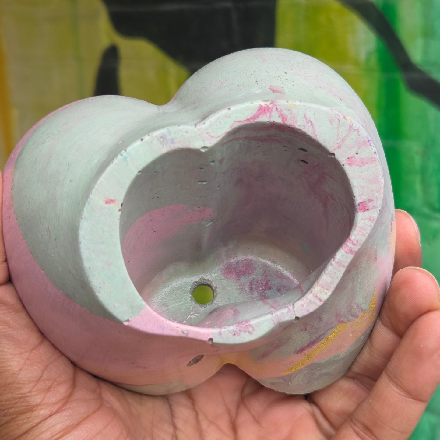 2.5" Concrete Butt Pot Mint w/Pastel Swirl