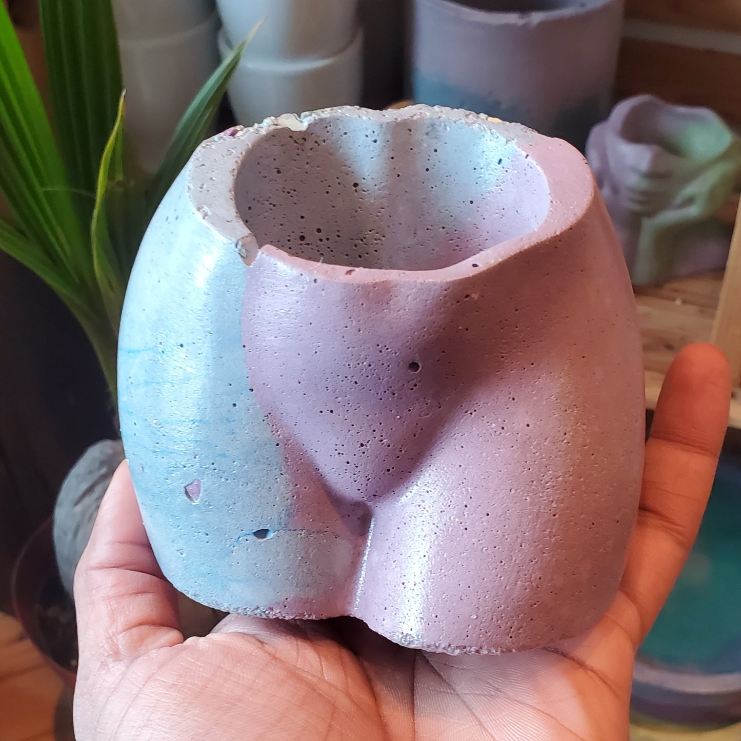 2.5" Concrete Butt Pot Blue/Lavender