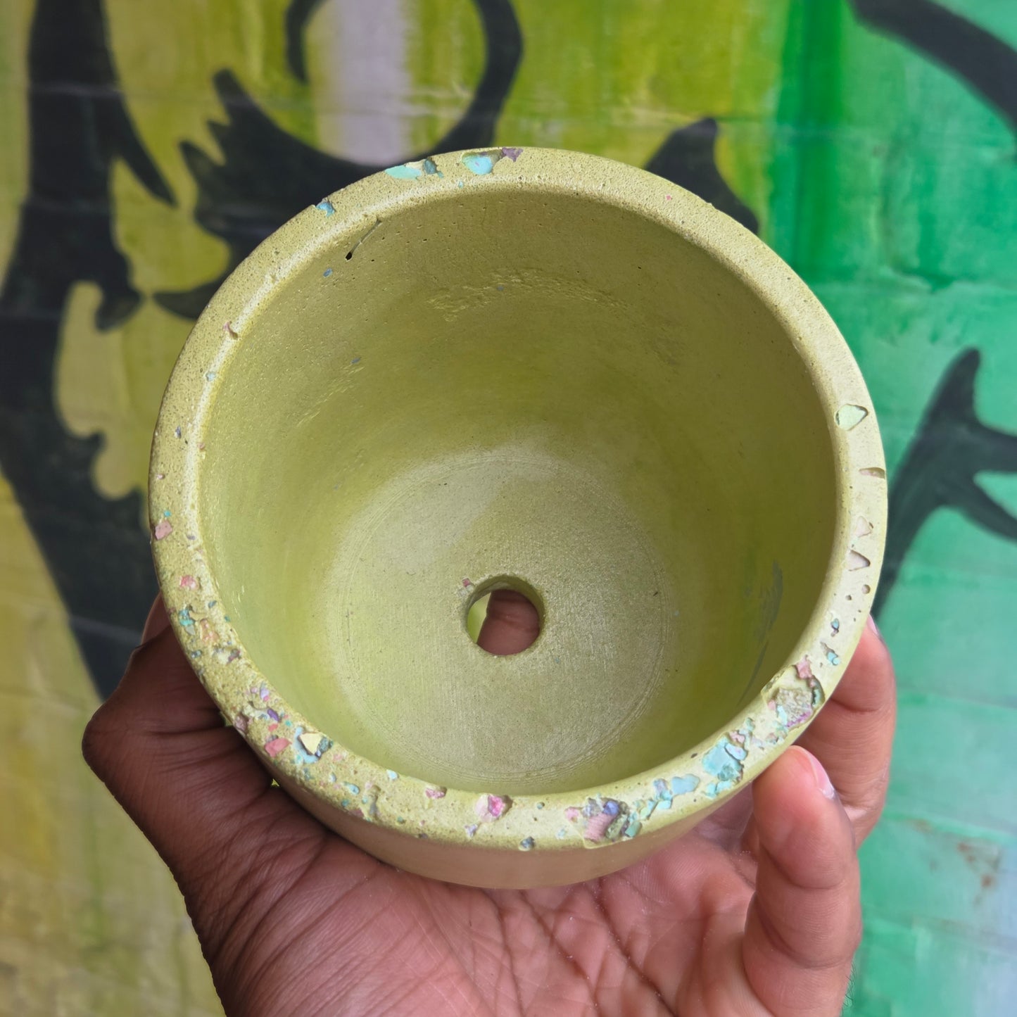 3.5" Concrete Simple Pot Yellow. w/ Crackled Rim