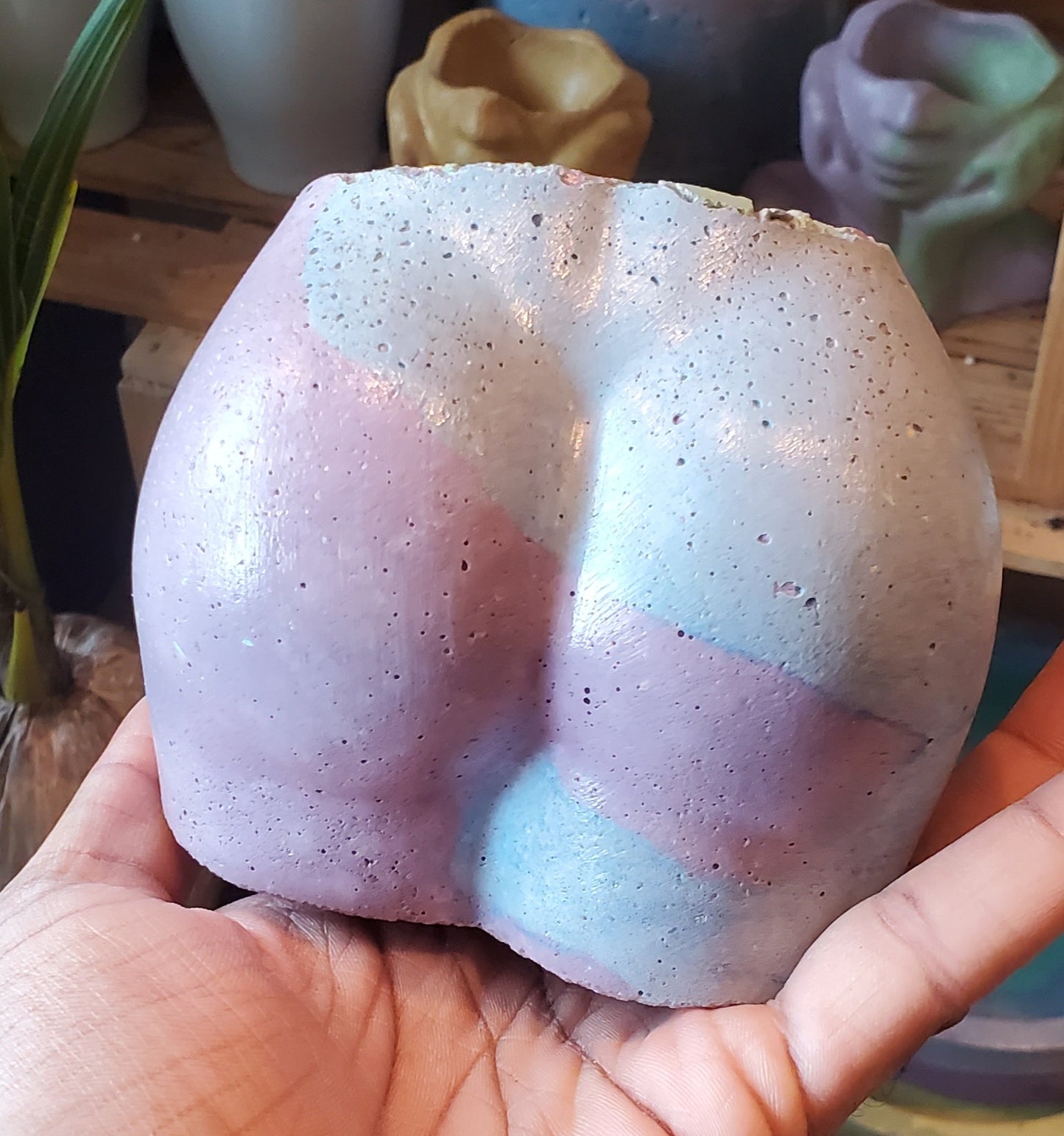 2.5" Concrete Butt Pot Blue/Lavender