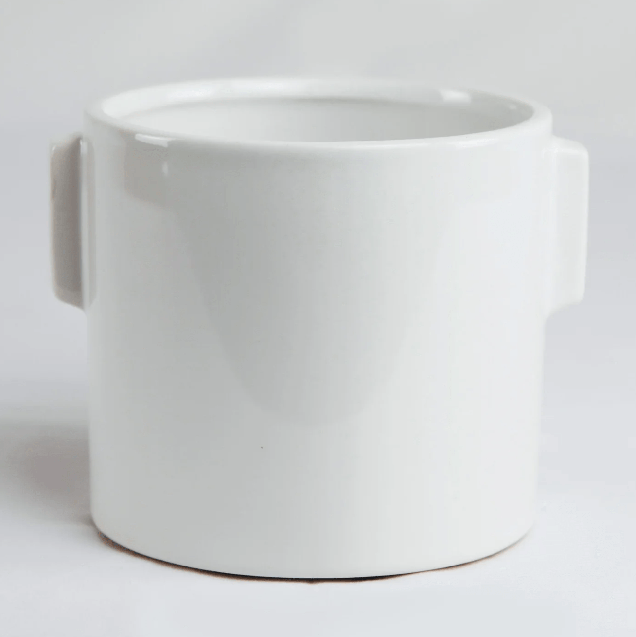 Plant Goals Plant Shop 7.6" Handle Potcover | White