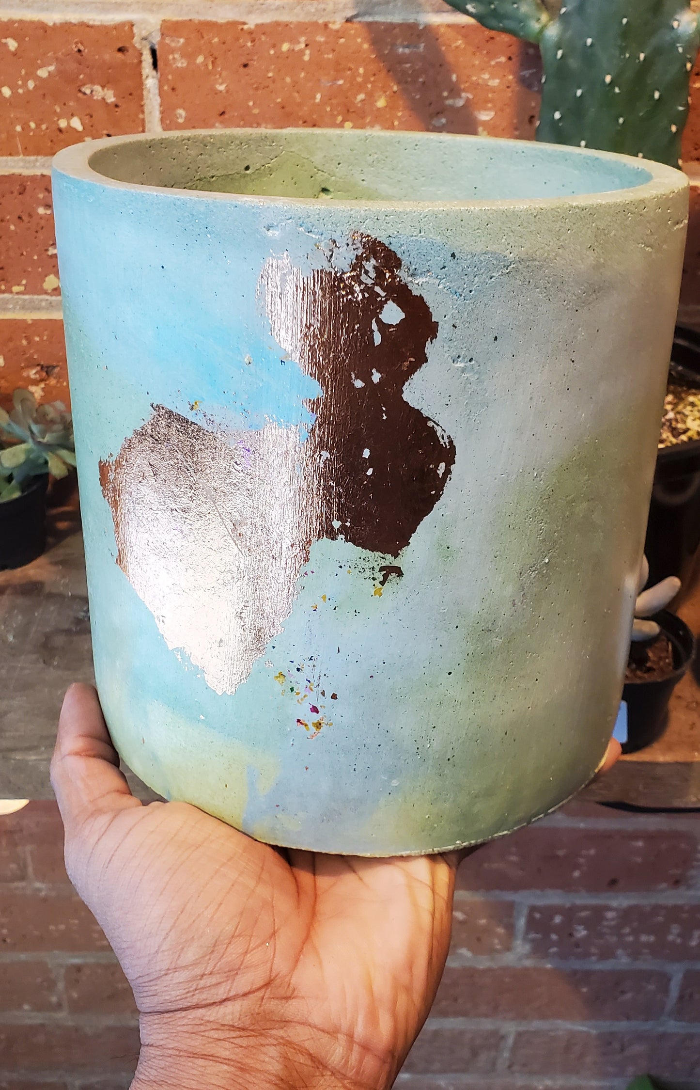 6" Concrete Pot Green w/ Gold