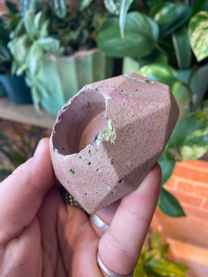 2.5” concrete pot (heart shaped)