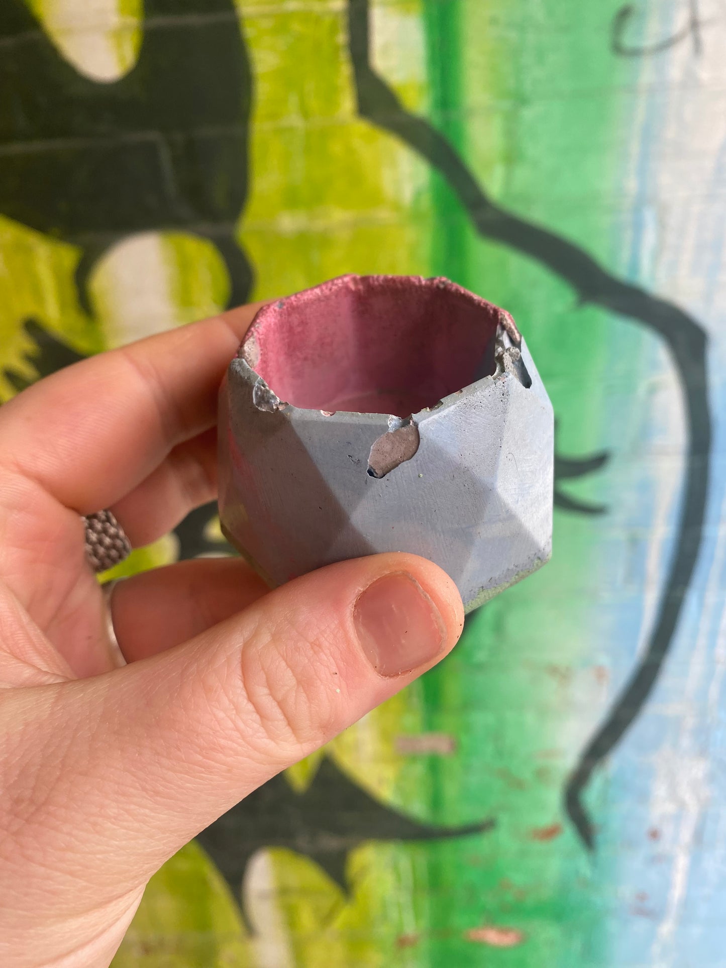 Rounded Octagon 1.5” concrete planter