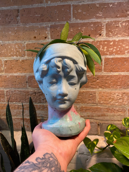 “Bust” planter