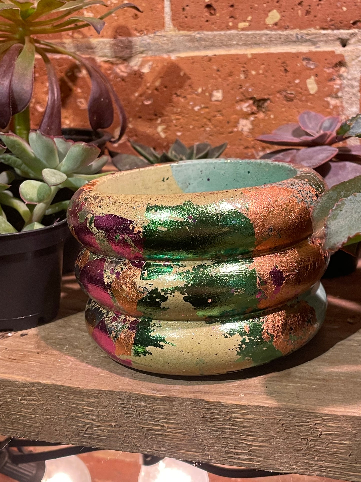 3.5" Concrete Bubble Pot Rainbow Metallic