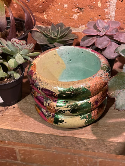 3.5" Concrete Bubble Pot Rainbow Metallic