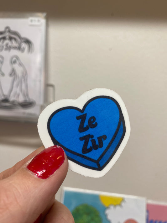 Ze/Zir vinyl heart sticker