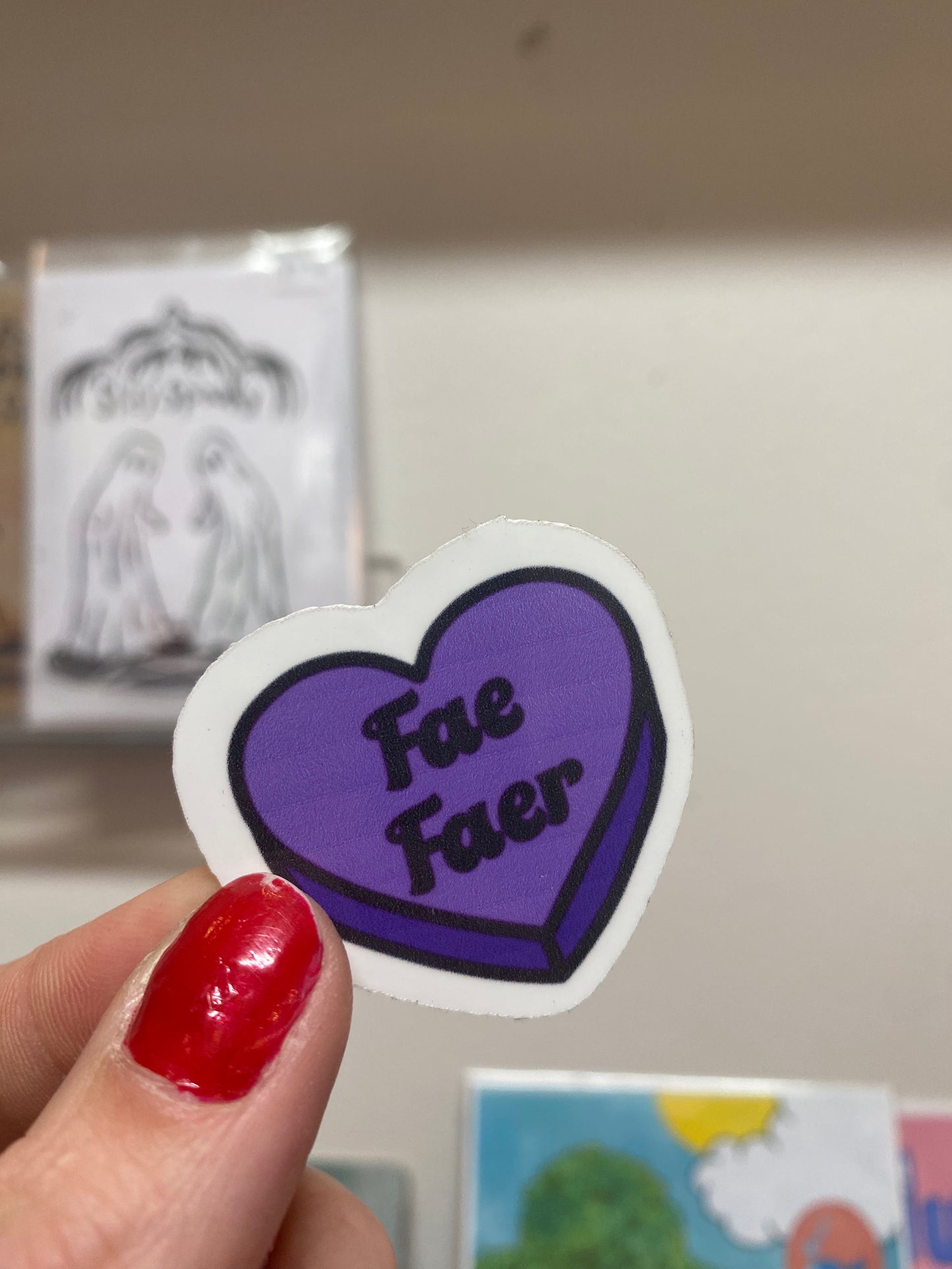 Fae/Faer vinyl heart sticker