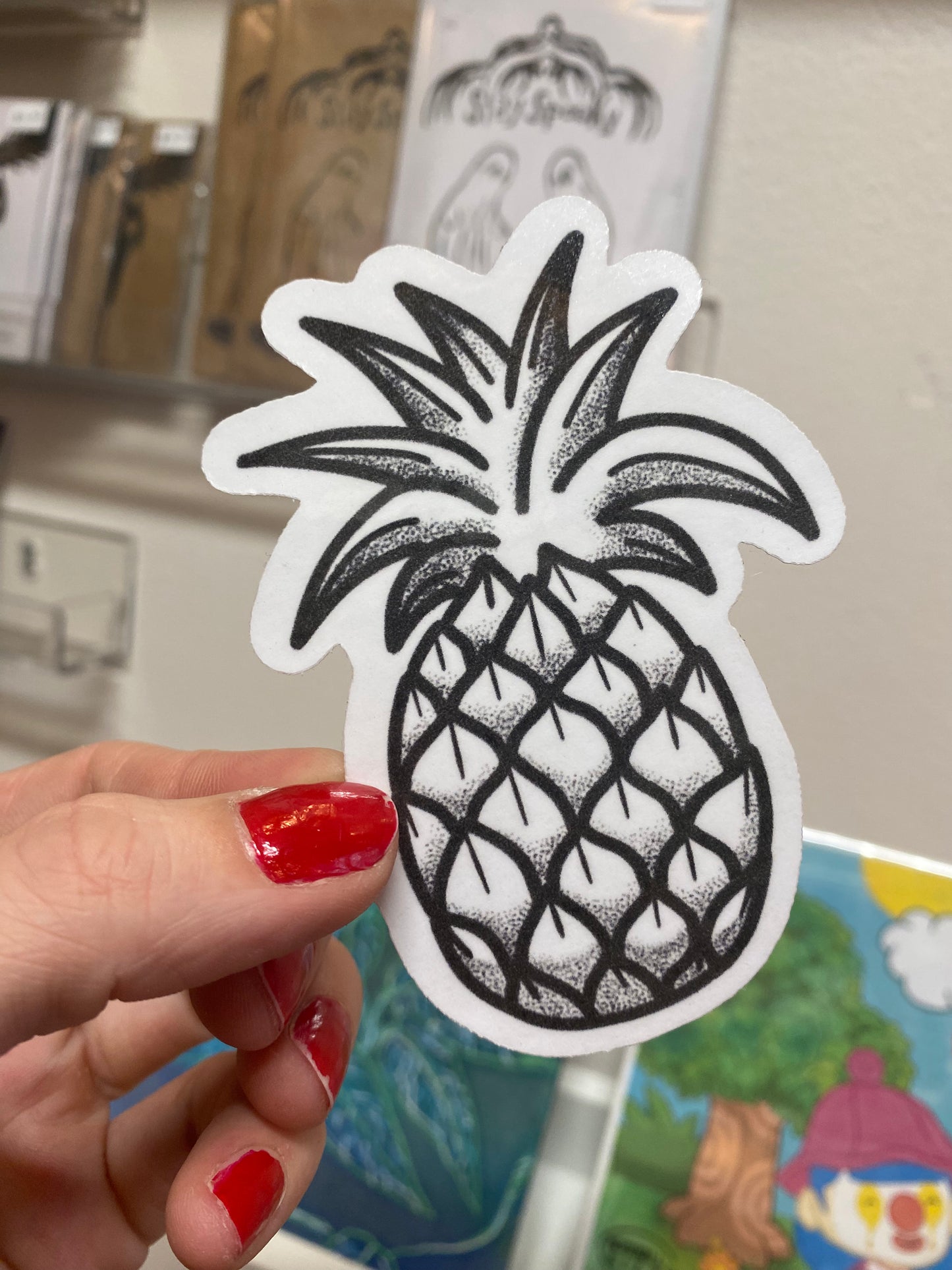 Pineapple sticker - no colour
