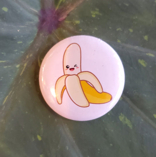 Winkin' Banana Button