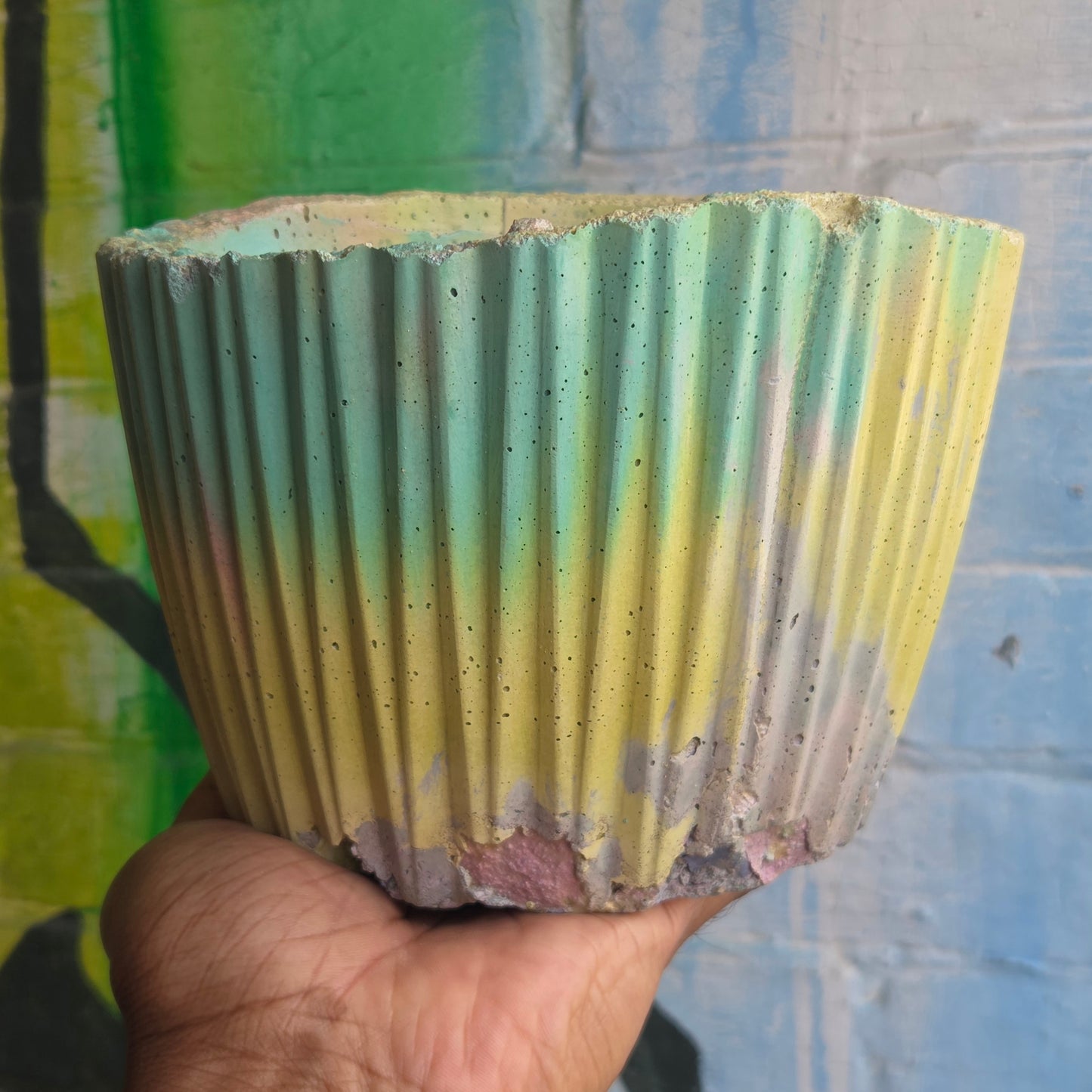 5" Ridged Concrete Pot (Short) Yellow/Teal