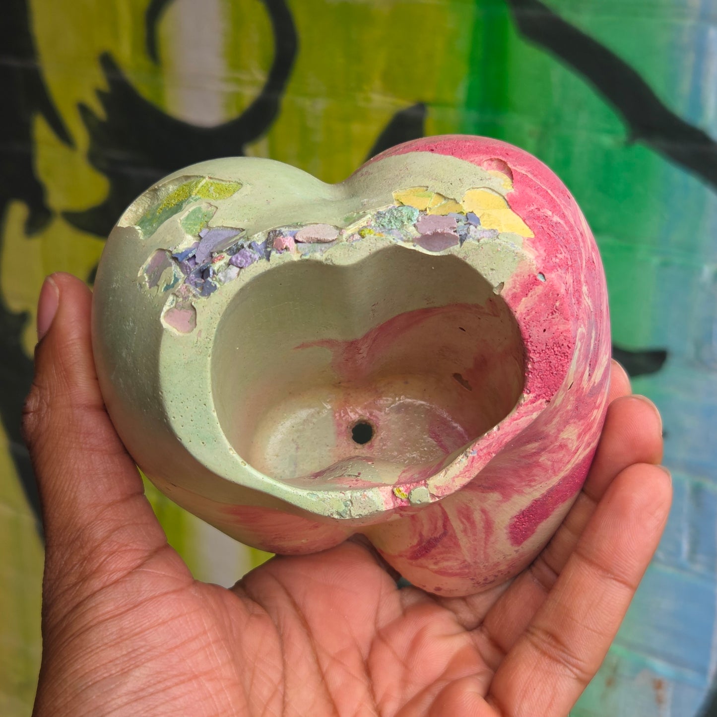2.5" Concrete Butt Pot Cherry Swirl w/Crackle