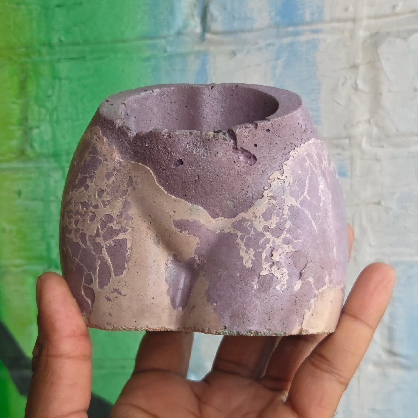 2.5" Concrete Butt Purple w Pink Webbing