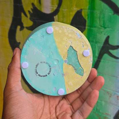 Small Wavy Rim Concrete Drainage Tray Turquoise/Yellow