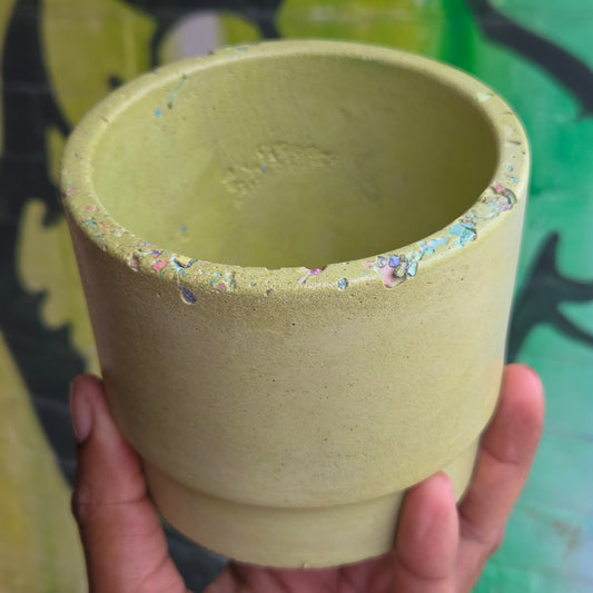 3.5" Concrete Simple Pot Yellow. w/ Crackled Rim