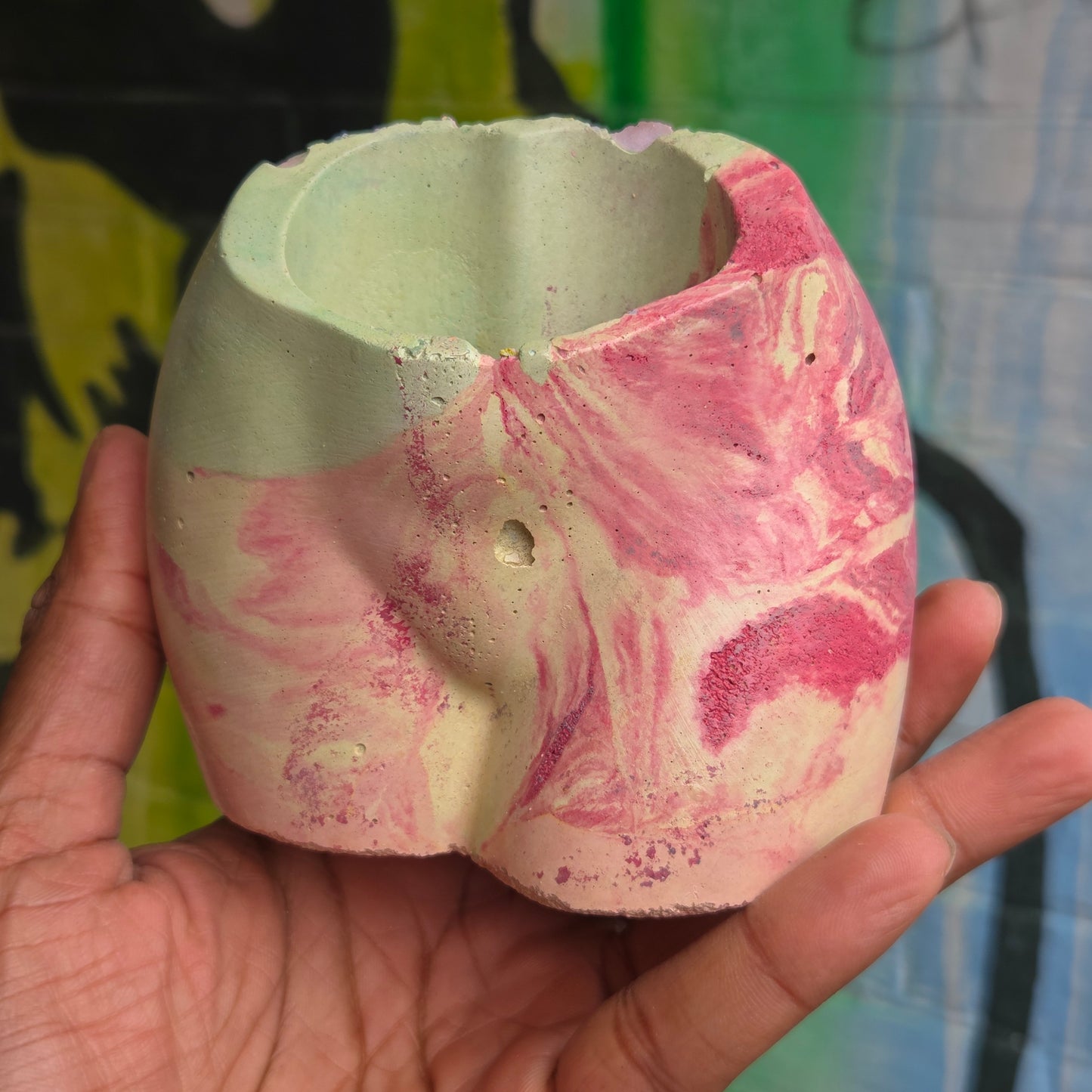 2.5" Concrete Butt Pot Cherry Swirl w/Crackle